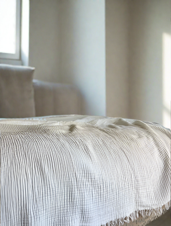 The Mo'orea Bedspread: Bringing Tropical Luxury to Your Bedroom