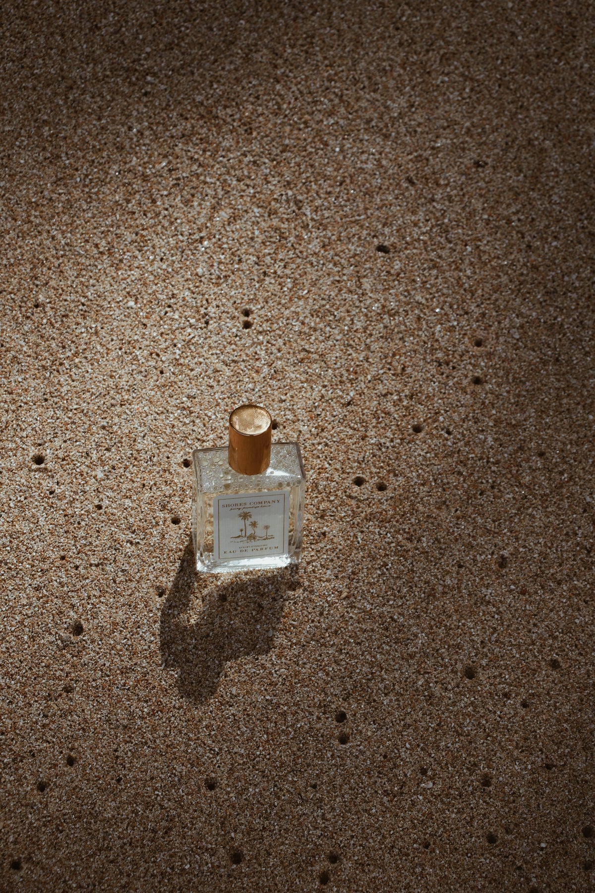 Capturing the Tranquil Beauty of Tahiti: Windswept Eau De Parfum