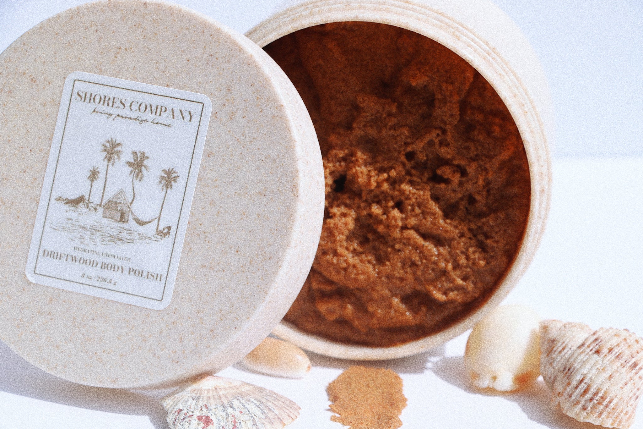 Shores Company Driftwood Body Polish – nourishing body scrub made with natural extracts for gentle exfoliation.