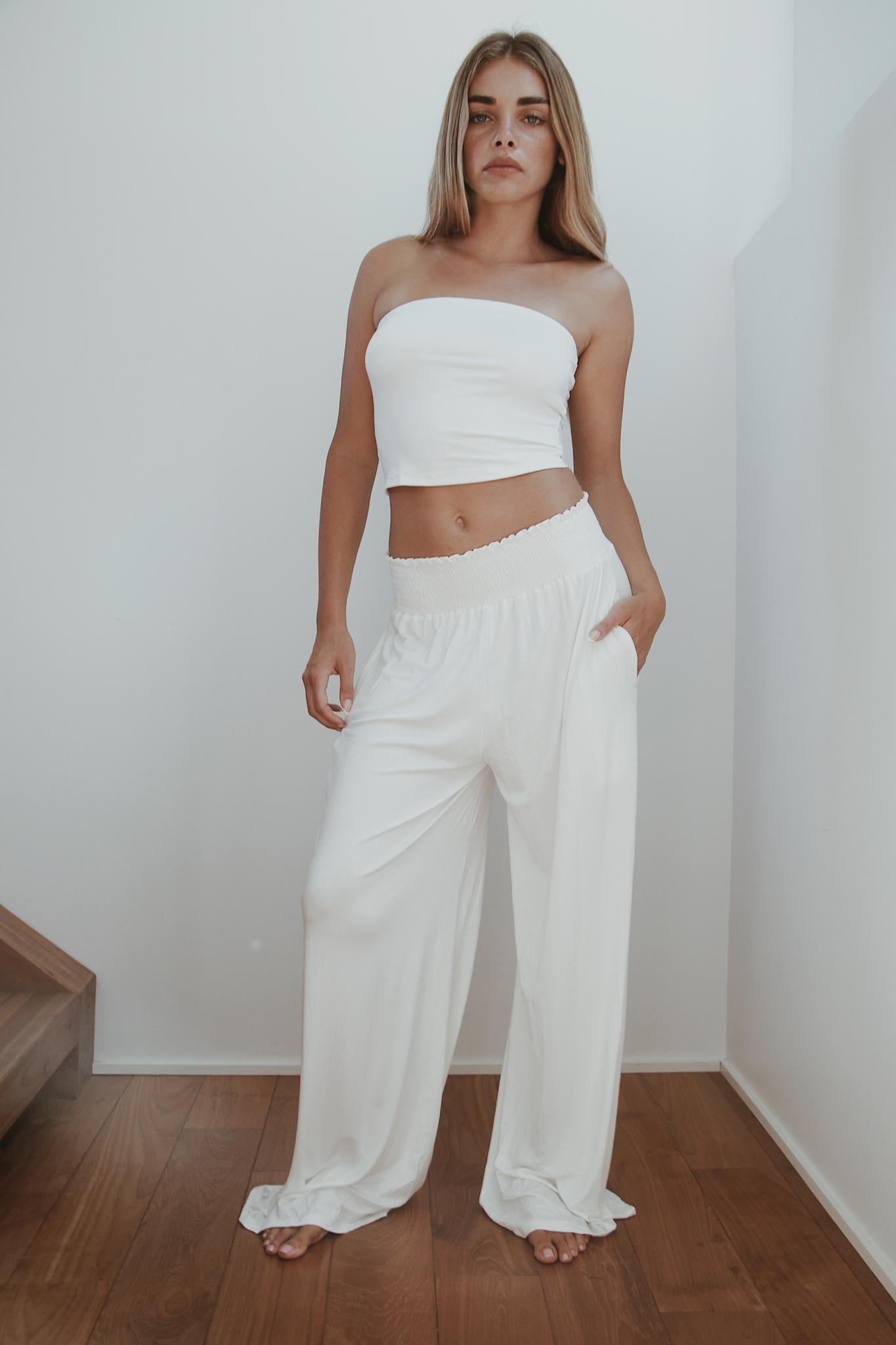 Brisa Pant in white side pocket detail in lightweight resort fabric